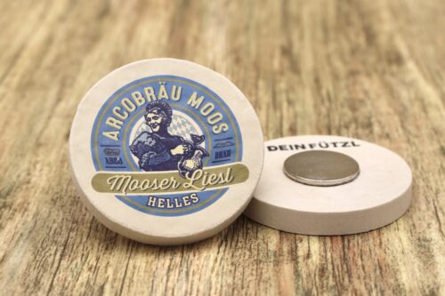 Arcobräu Moos (Mooser Liesl) - Kühlschrankmagnet 48 mm