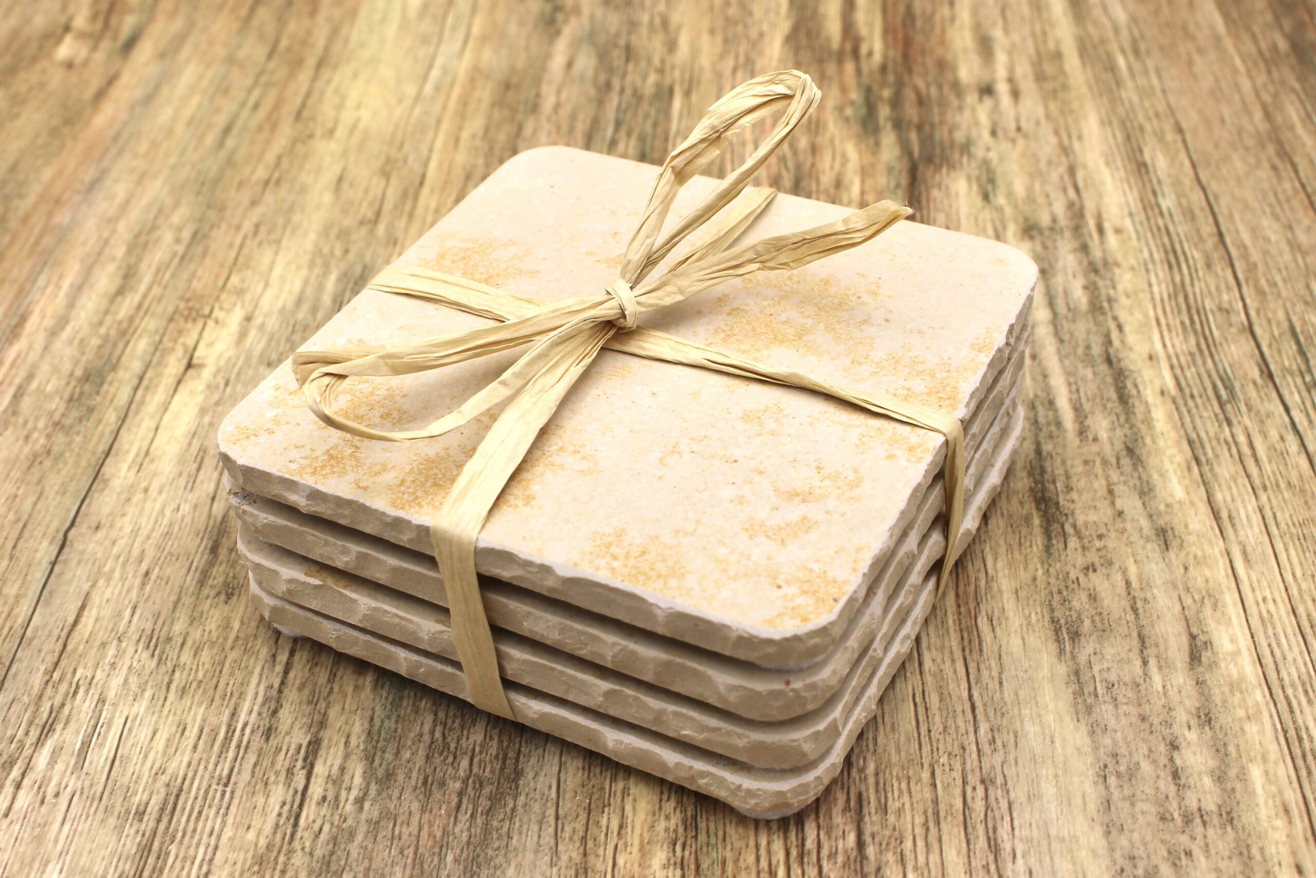 4er-Set natürliche Färbung - Natursteinuntersetzer quadratisch – Bild 2