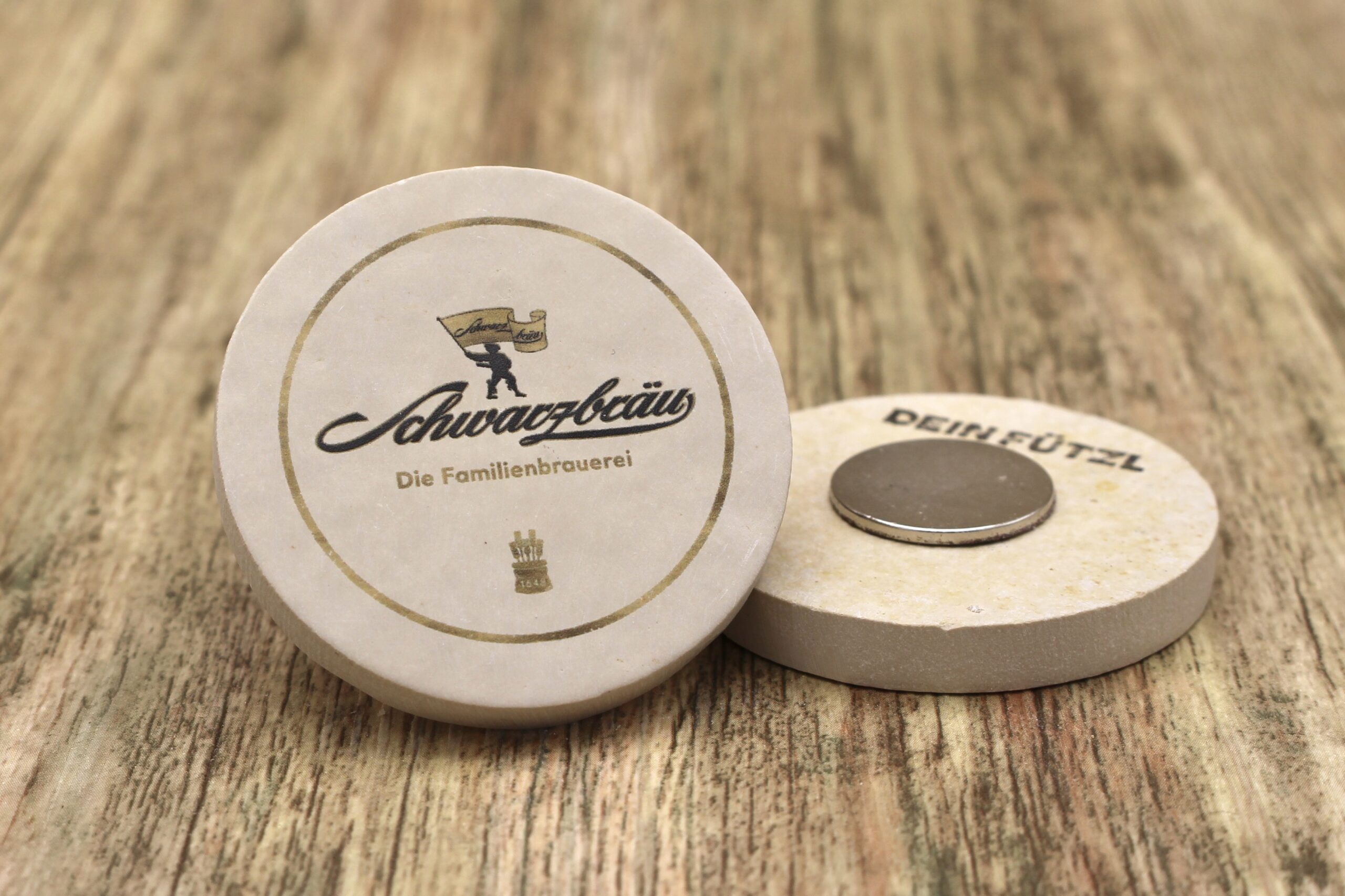 Schwarzbräu - Kühlschrankmagnet 48mm