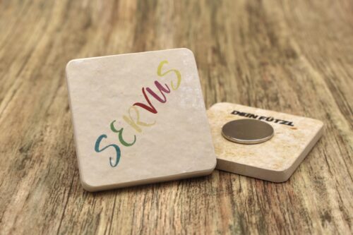 WBY SERVUS - Kühlschrankmagnet 48mm